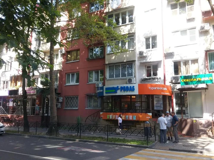 Сочи: Apartment Vorovskogo 49 у музея