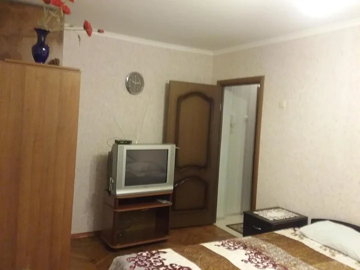 Сочи: Apartment Vorovskogo 49 у музея