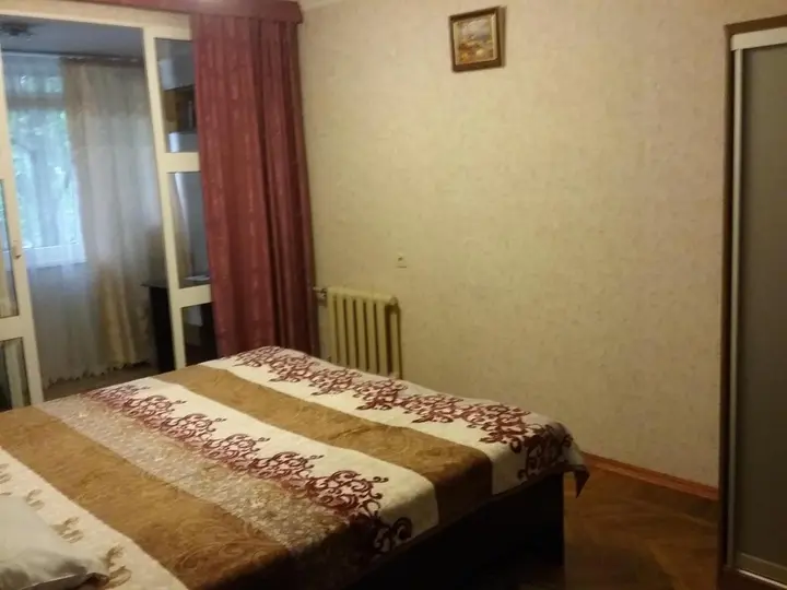 Сочи: Apartment Vorovskogo 49 у музея