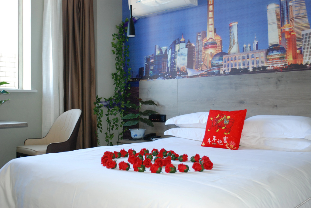 Лоян: Tuke China Light Residence Hotel (Luoyang Railway Station Yingtian Store)