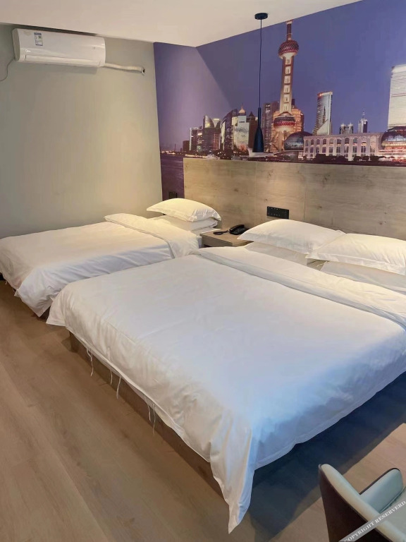 Лоян: Tuke China Light Residence Hotel (Luoyang Railway Station Yingtian Store)