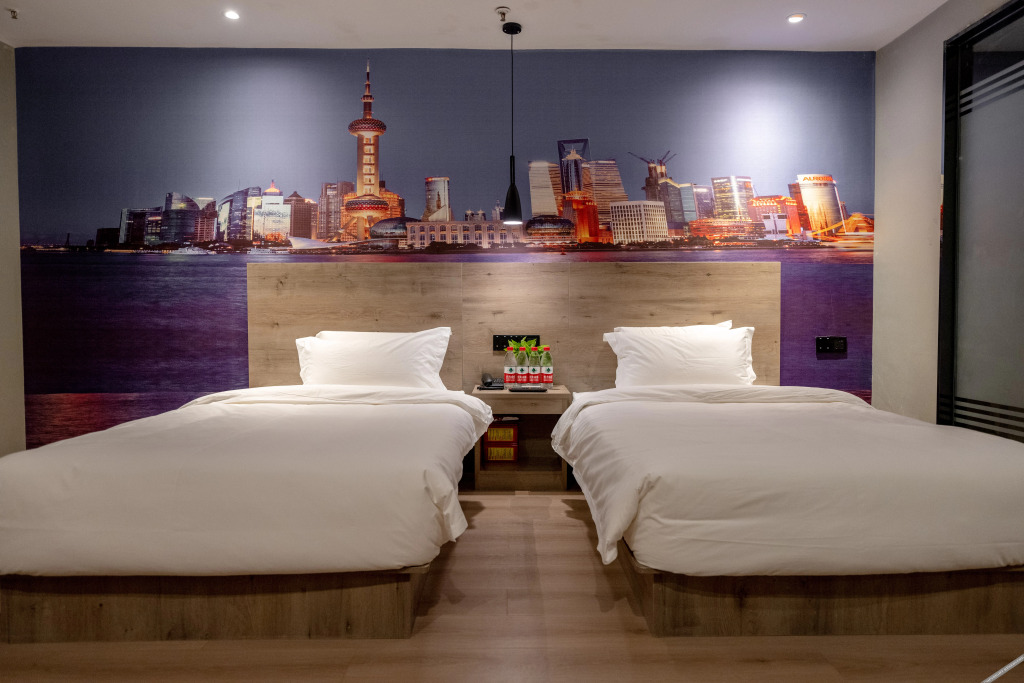 Лоян: Tuke China Light Residence Hotel (Luoyang Railway Station Yingtian Store)