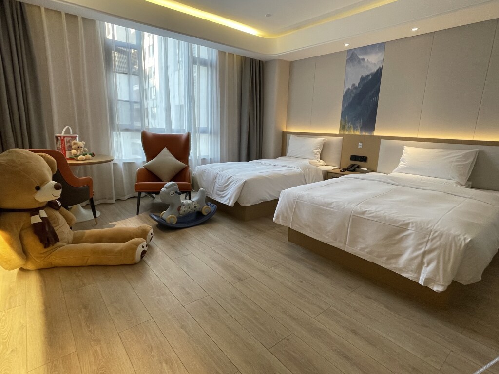 Юйси: Mehood Ezzi Hotel