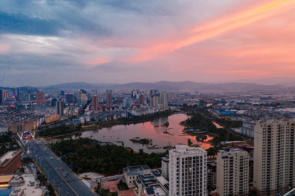 Юйси: Mehood Ezzi Hotel