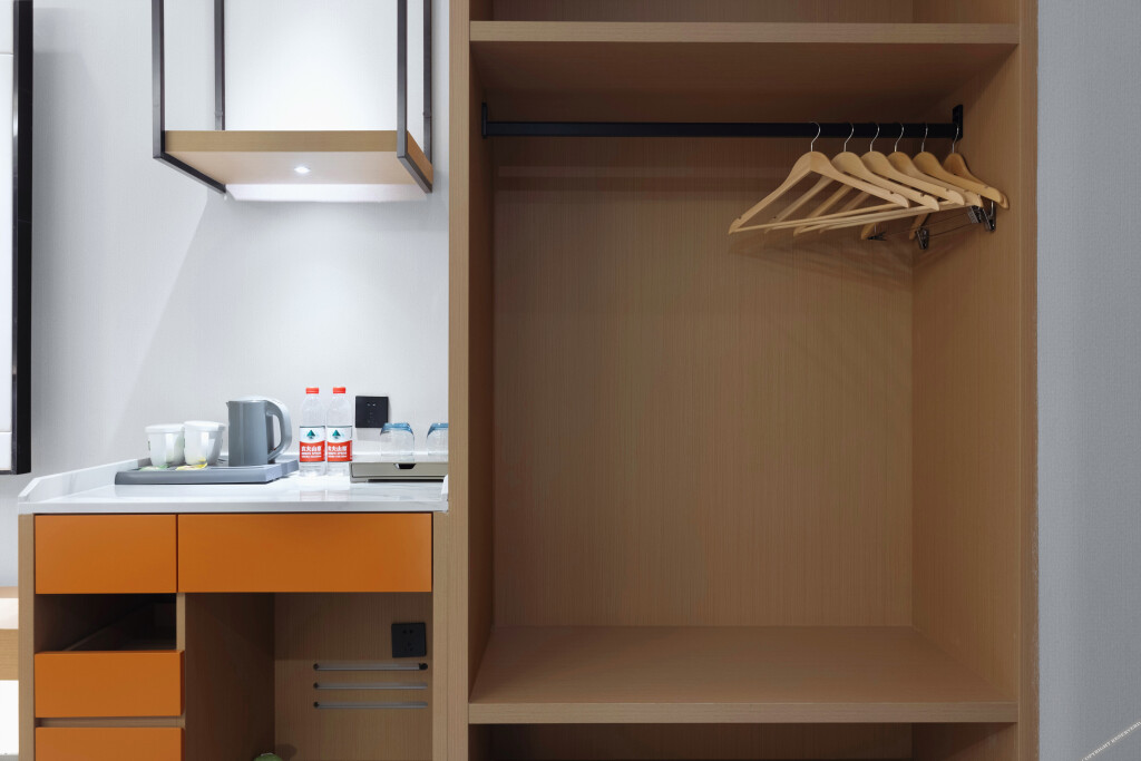 Юйси: Mehood Ezzi Hotel