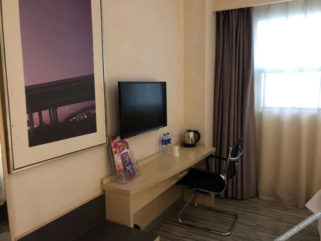 Хэчи: Comfort Inn