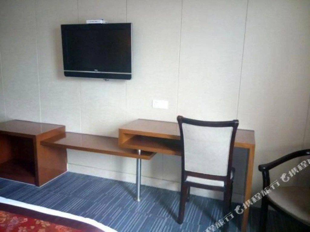 Чжаоцин: Sihui Longcheng Hotel