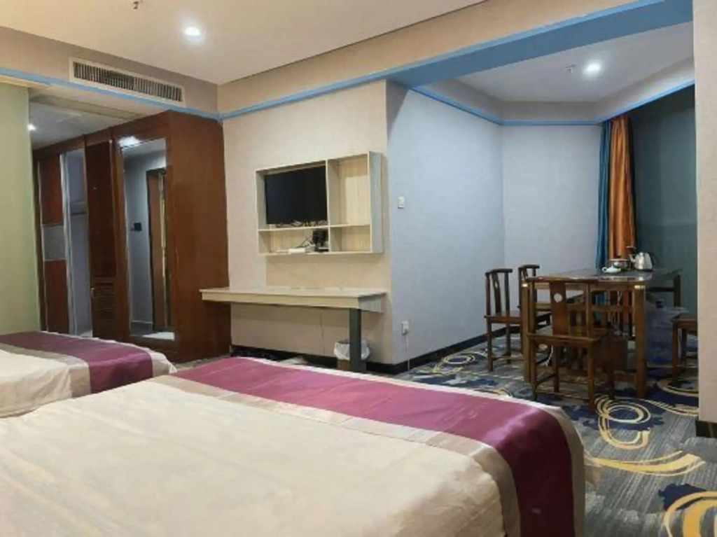 Чжаоцин: Sihui Longcheng Hotel