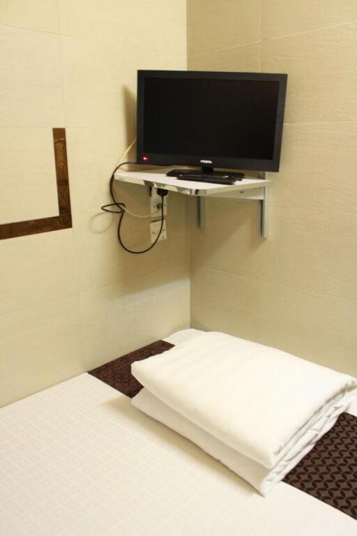 Гонконг: Paris Guest House