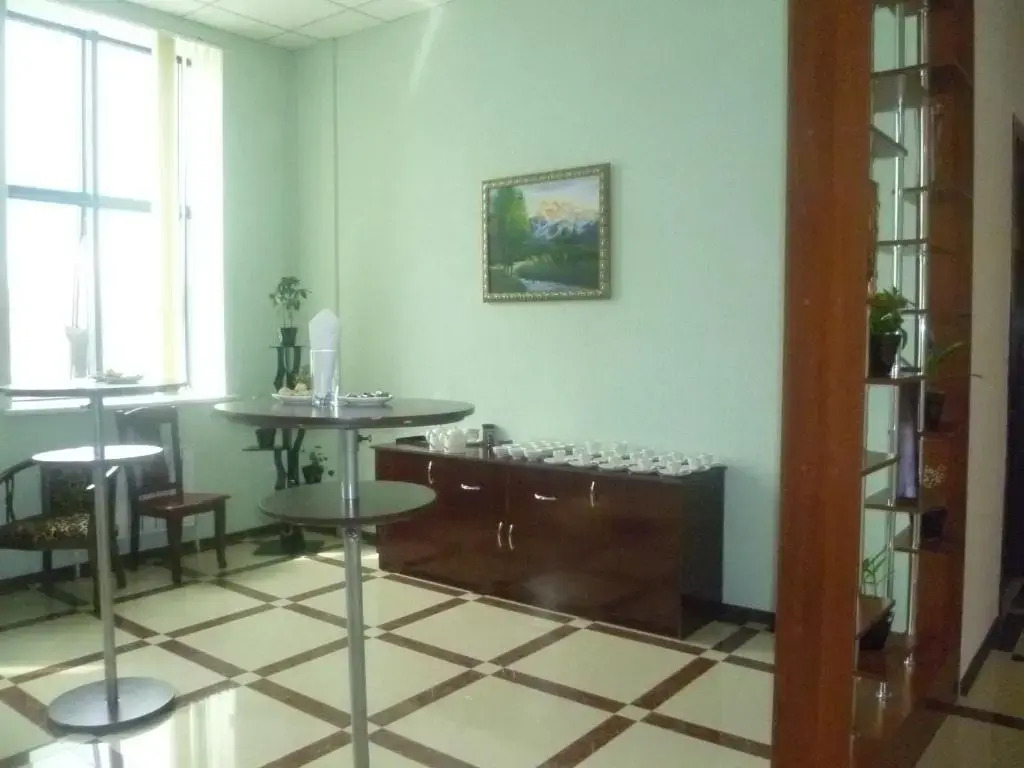 Андижан: Hamkor Business Center
