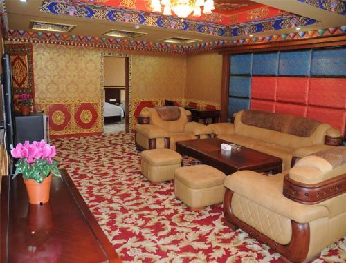 Сяхэ: Xiahe Labrang Wangfu Hotel