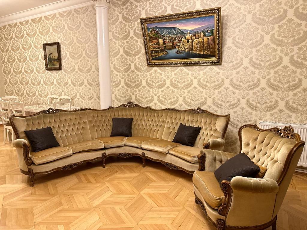 Тбилиси: 4 Room Suite Apartment Ln Tbilisi City