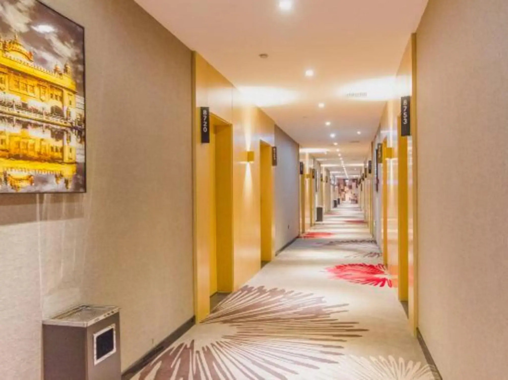 Чжэнчжоу: Shangkeyou Hotel (Zhengzhou east railway station Kangping Road)