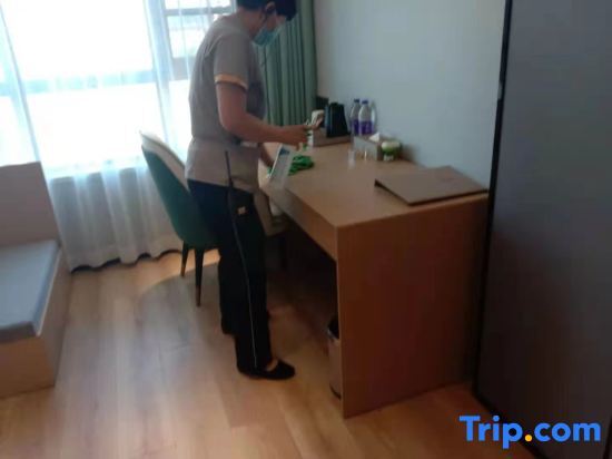 Чжэнчжоу: Dengfeng Rezen Select Hotel