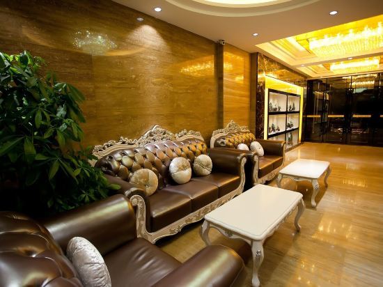 Чжаоцин: Baihua Holiday Hotel
