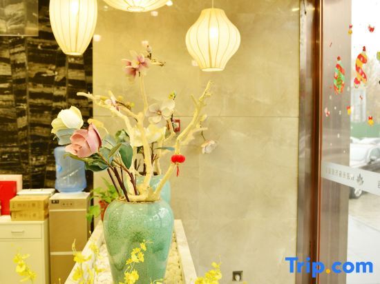 Чжэнчжоу: One Yearn Hotel (Zhengzhou CBD Convention and Exhibition Center)