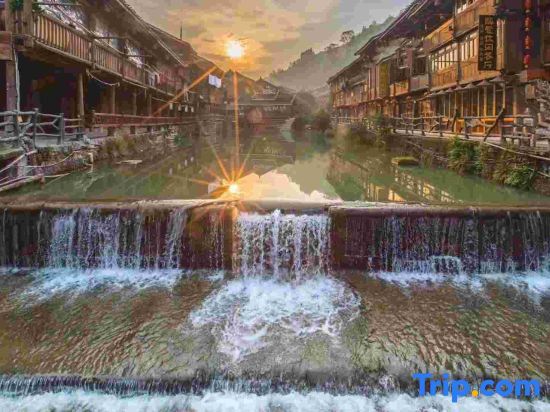 Чжаосин: Xiangfengge Inn