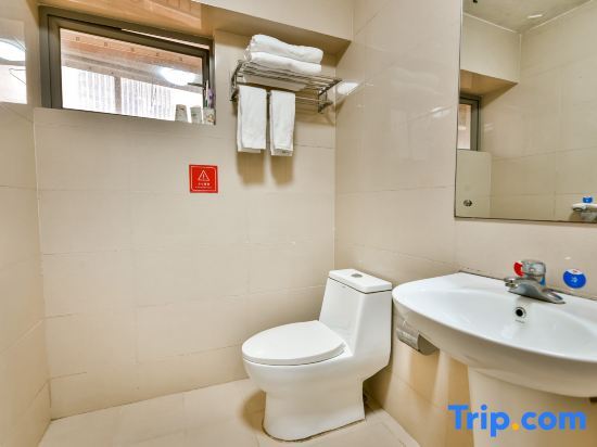 Наньнин: Chenxi Apartment Hotel
