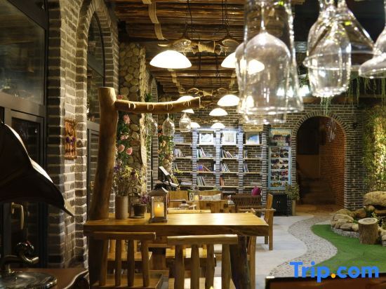 Шаогуань: Guiran Inn