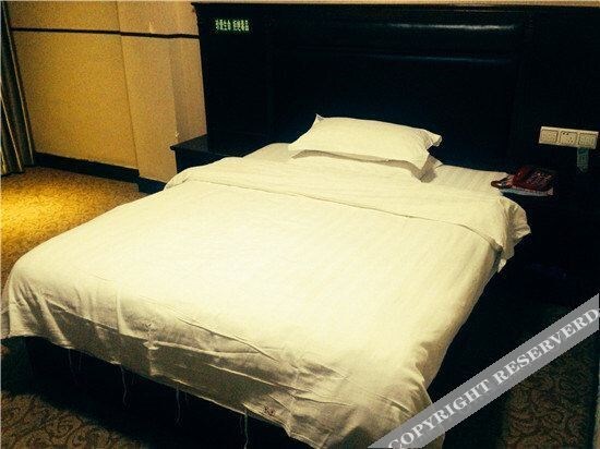 Шаоян: Sunshine Holiday Hotel