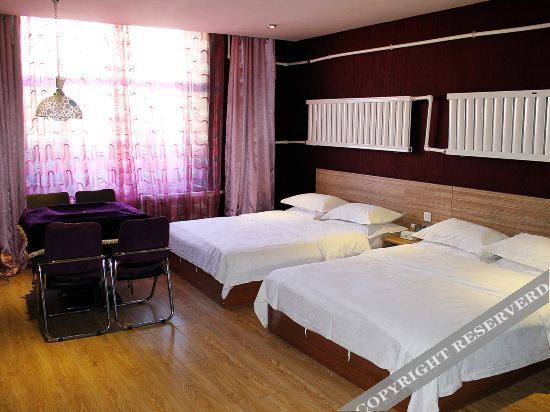 Дацин: Elan Hotel (jingliujie store, Daqing)