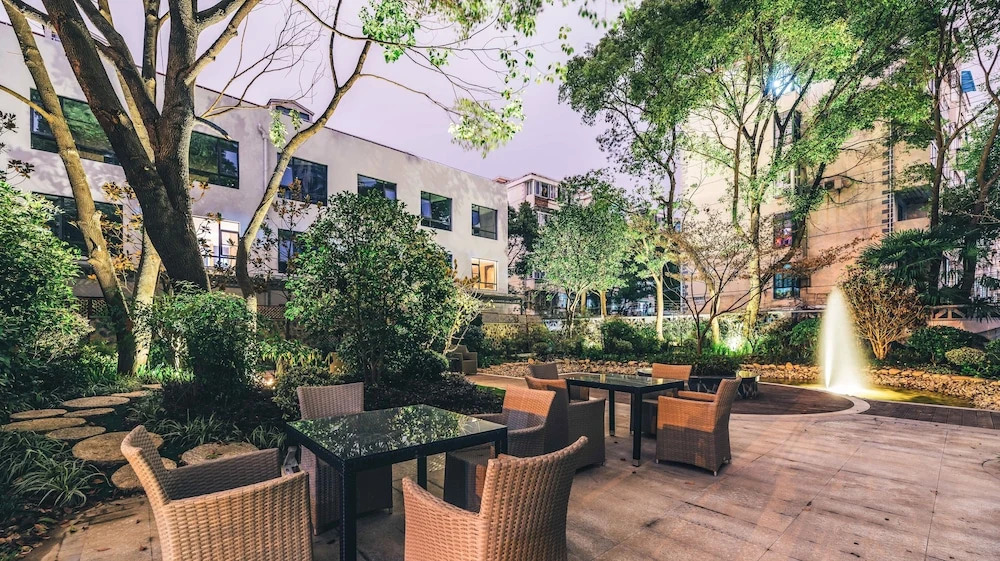 Ухань: Wuhan Tianhe Airport Outlets Atour Hotel