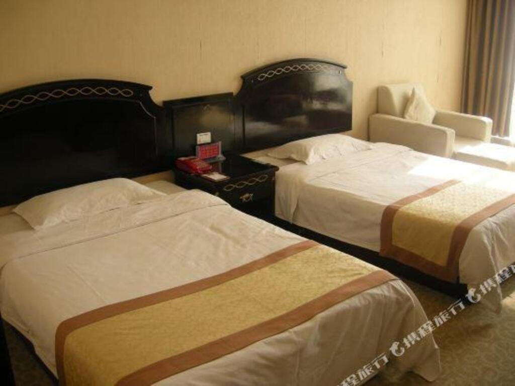 Хецзе: Yuncheng Qixing Huayu Hotel