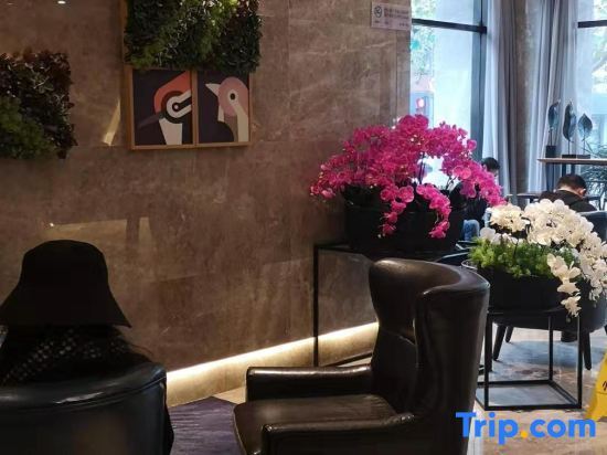 Шанхай: Rujia Business Travel Hotel (No.350 South Shanxi Road Huangpu District/471 East Beijing Road