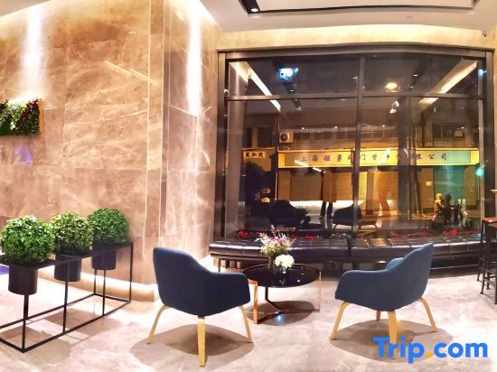 Шанхай: Rujia Business Travel Hotel (No.350 South Shanxi Road Huangpu District/471 East Beijing Road