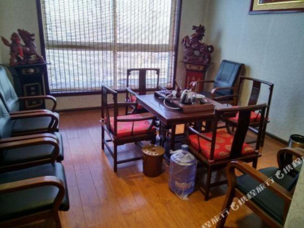Цанчжоу: Light Stay·Yuexiang Hotel (Suning Jiulongzhu Dongzhou Road Branch)