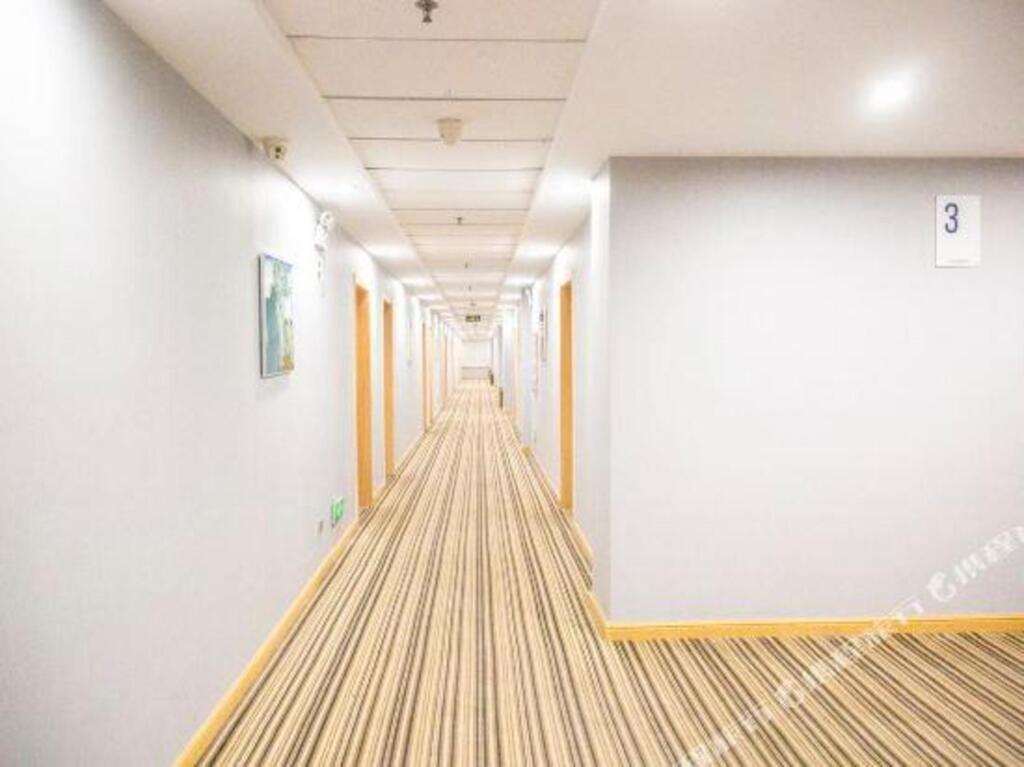 Цанчжоу: Light Stay·Yuexiang Hotel (Suning Jiulongzhu Dongzhou Road Branch)