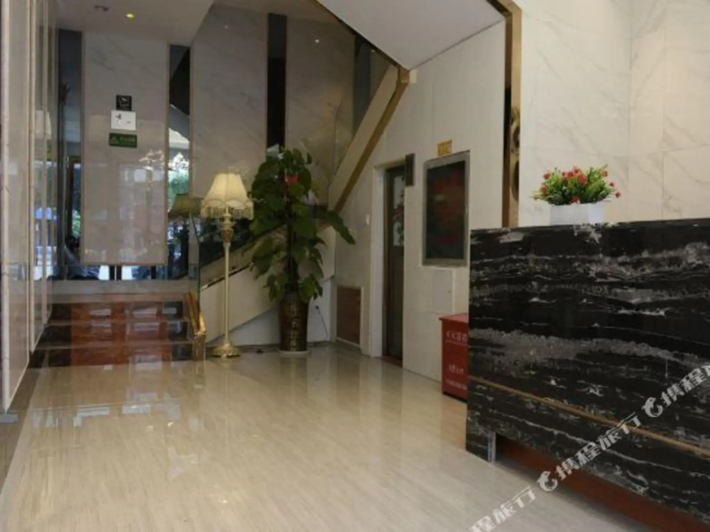 Чунцзо: Swan Love Theme Hotel