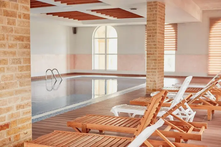 Тюбе: Sarykum Business & Spa Hotel