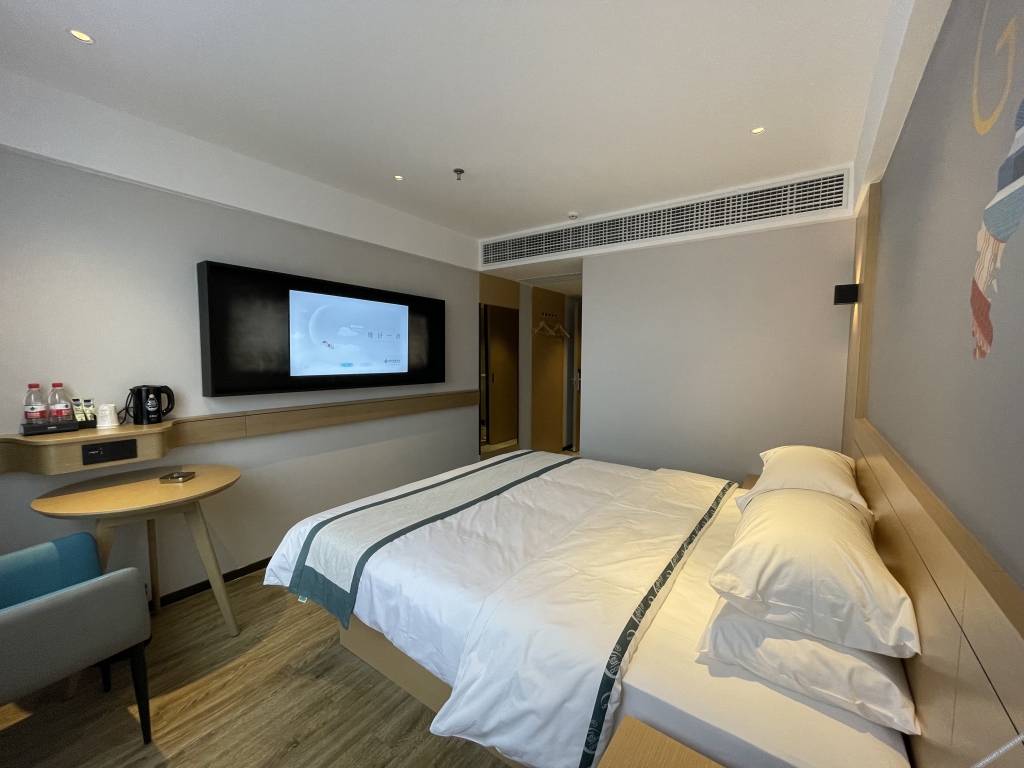 Хойчжоу: City Comfort Inn Huizhou College Ganghui Jinshan Lake