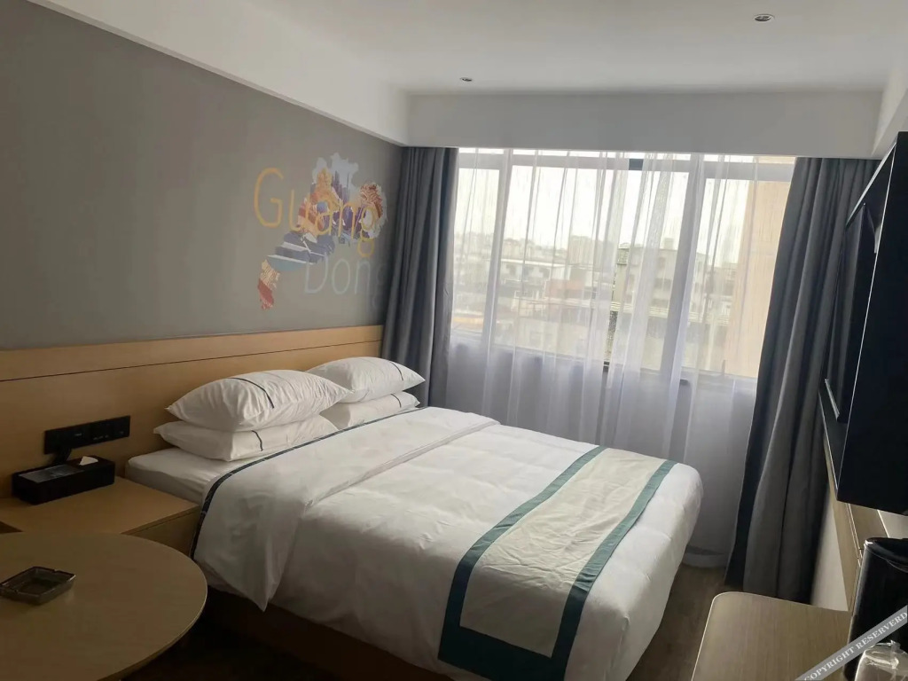 Хойчжоу: City Comfort Inn Huizhou College Ganghui Jinshan Lake