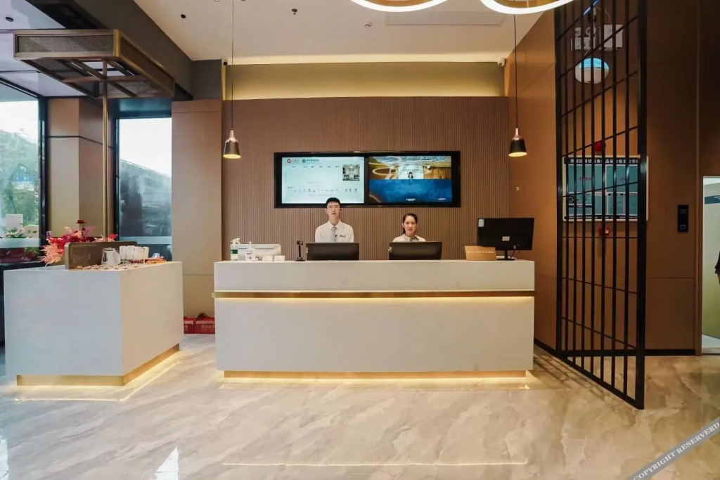 Хойчжоу: City Comfort Inn Huizhou College Ganghui Jinshan Lake