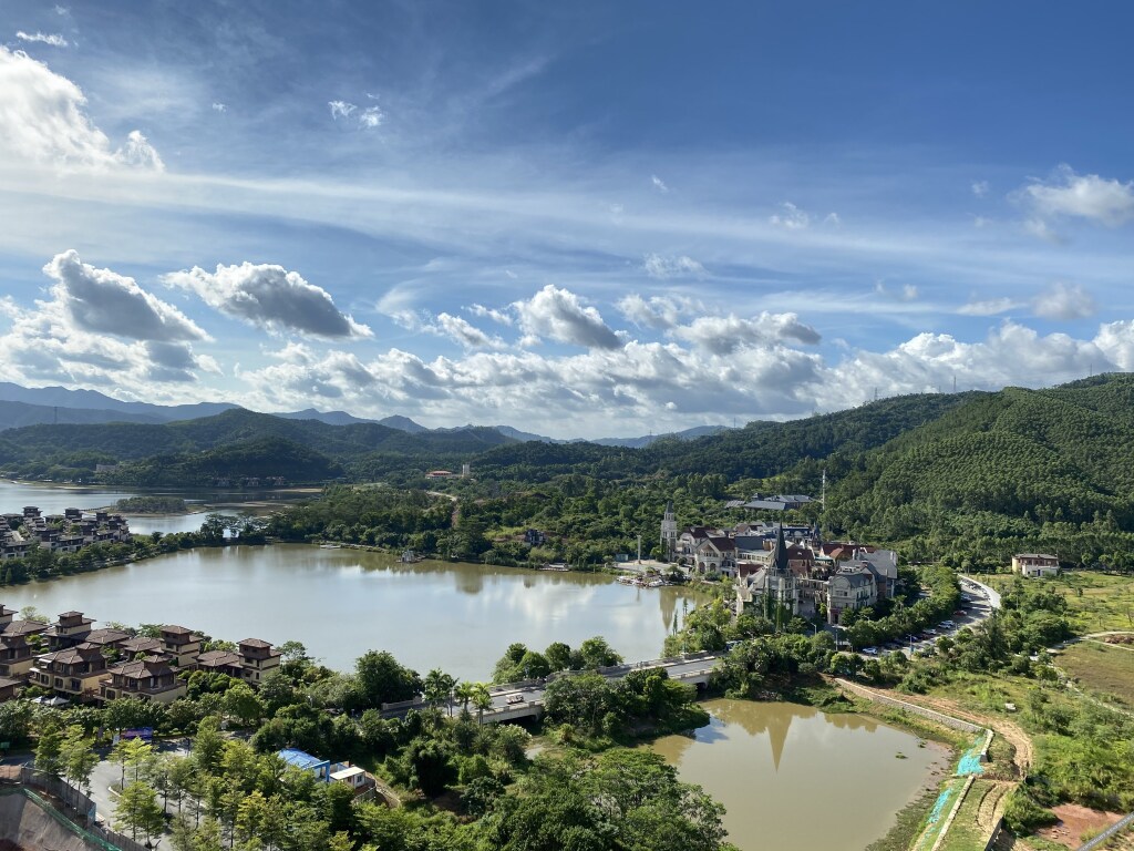 Фошань: Midea Egret Lake Lingnan Dongfang Hotel