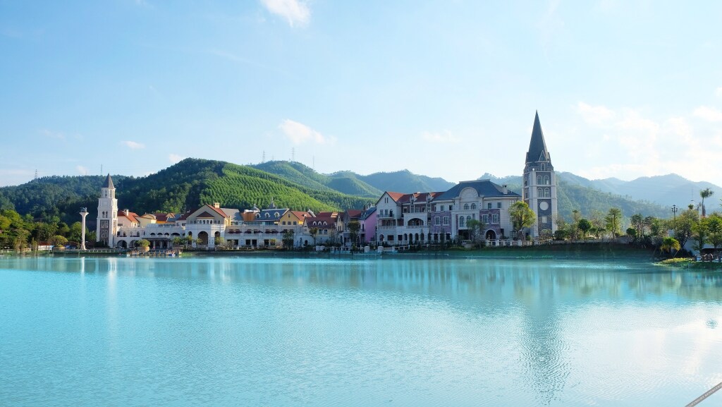 Фошань: Midea Egret Lake Lingnan Dongfang Hotel