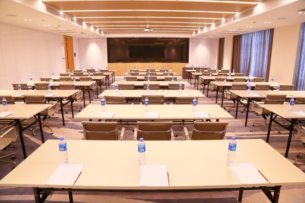 Фошань: Midea Egret Lake Lingnan Dongfang Hotel