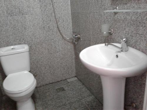 Батуми: Avto House