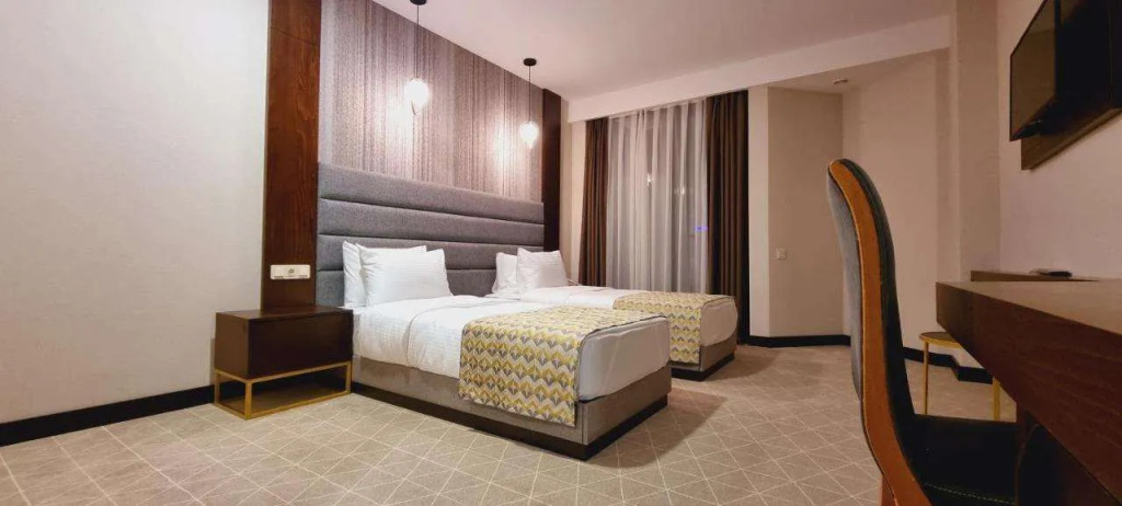Батуми: Hotel Salvador