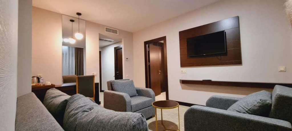 Батуми: Hotel Salvador