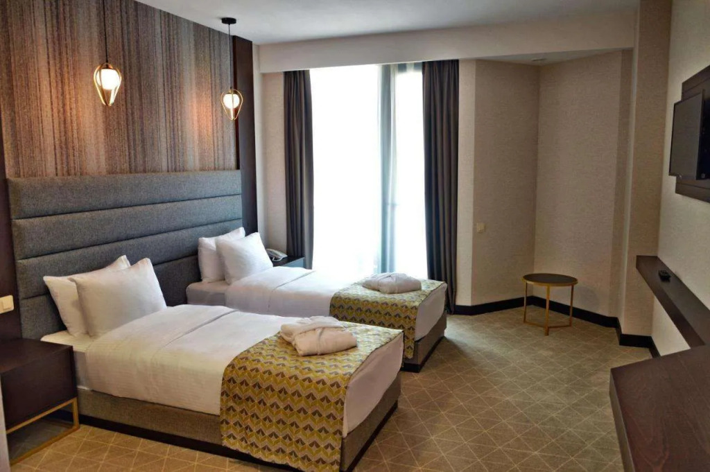 Батуми: Hotel Salvador