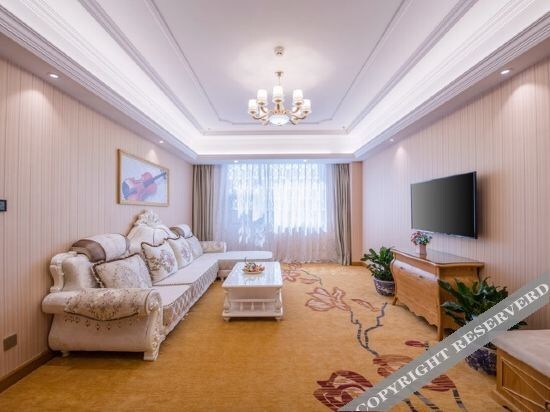 Шанграо: Vienna International Hotel (Yushan Sanqing Square)