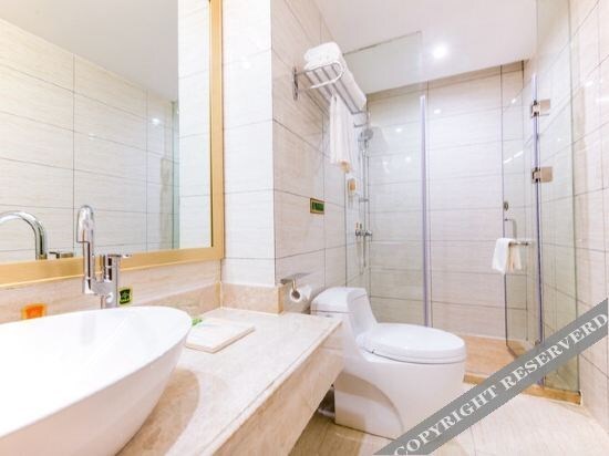 Шанграо: Vienna International Hotel (Yushan Sanqing Square)