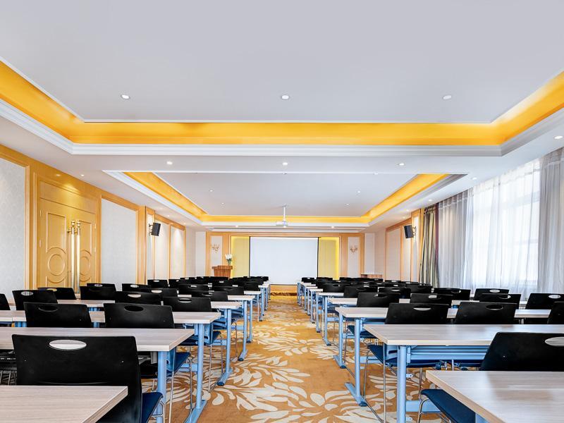Бочжоу: Vienna Hotel Anhui Bozhou Yidu