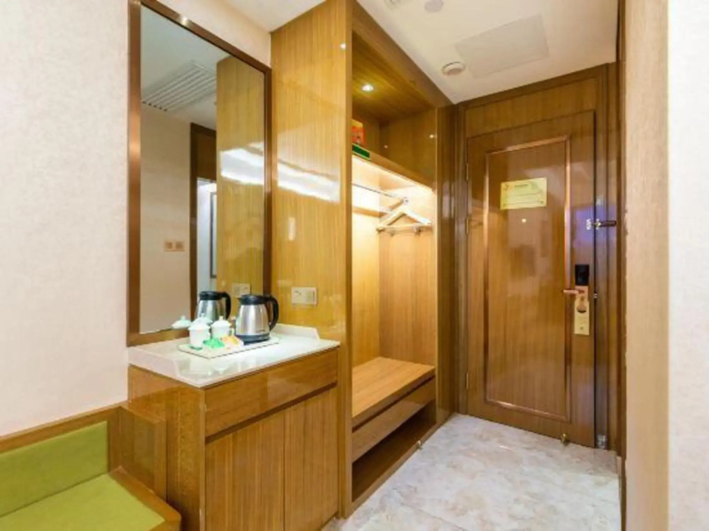 Чанша: Vienna Hotel (Changsha Kaifu District Zhengfu Metro Station)