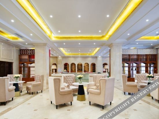 Чанша: Sun  international  Hotel (Changsha Gaoling )