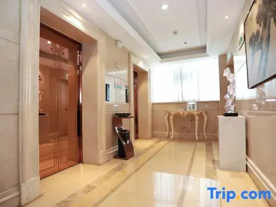 Чанша: Sun  international  Hotel (Changsha Gaoling )