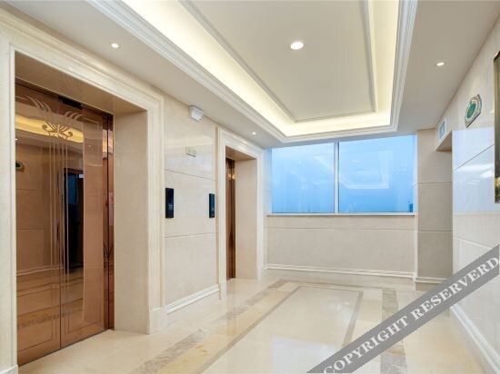 Чанша: Sun  international  Hotel (Changsha Gaoling )